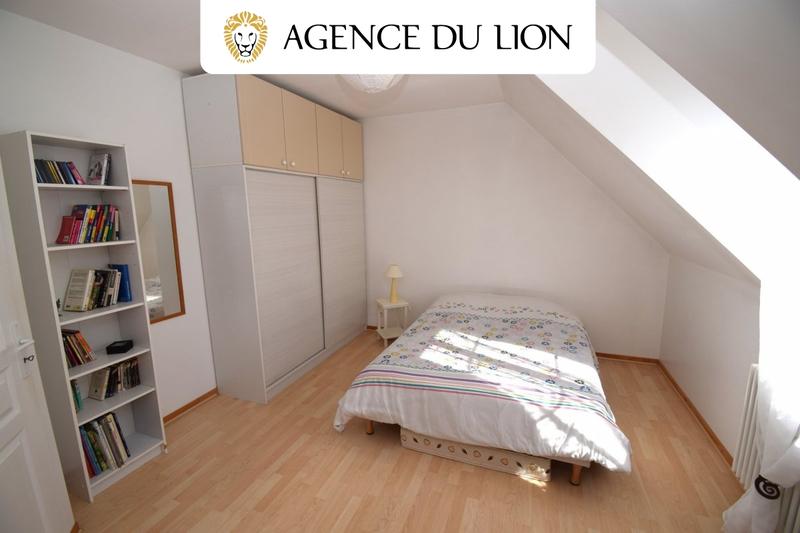 Maison - 182 m² - 6 pièces