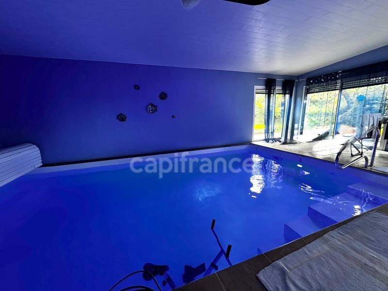 Maison - 197 m² - 8 pièces