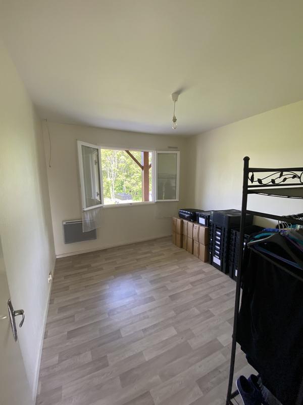 Maison traditionnelle - 88 m² - 4 pièces