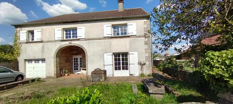 Maison de campagne - 253 m² - 7 pièces