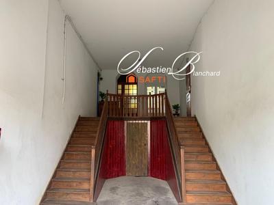 Appartement - 110 m² - 5 pièces