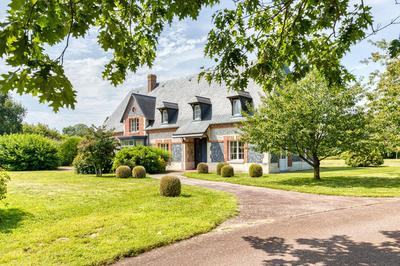 Maison - 275 m² - 7 pièces