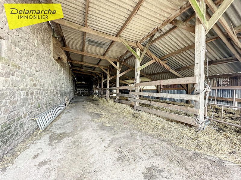 Maison - 370 m² - 6 pièces