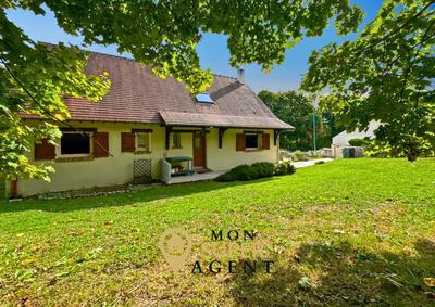 Maison - 171 m² - 9 pièces