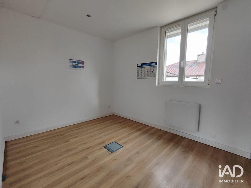 Local commercial - 1 700 m²