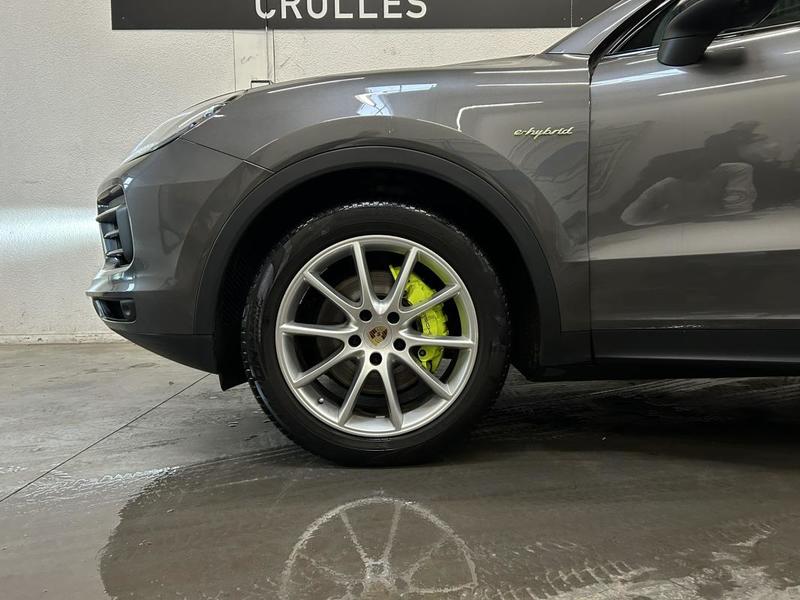Porsche Cayenne 3.0 V6 E-Hybrid 462 22cv 18kwh