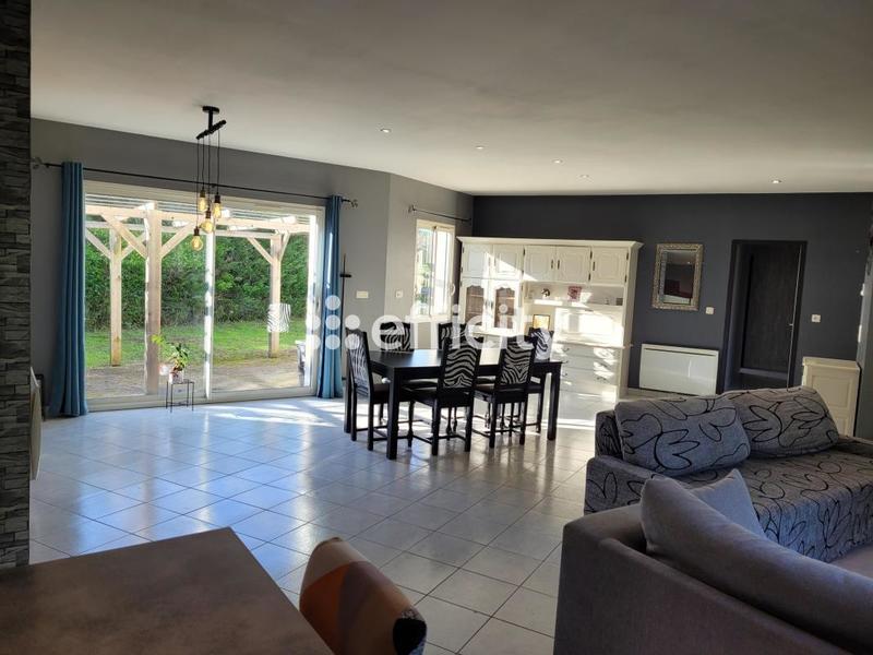 Maison - 160 m² - 5 pièces