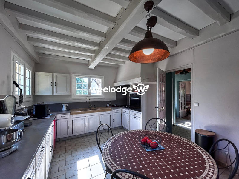 Maison traditionnelle - 185 m² - 5 pièces