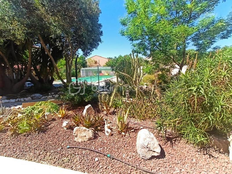 Maison traditionnelle - 177 m² - 7 pièces