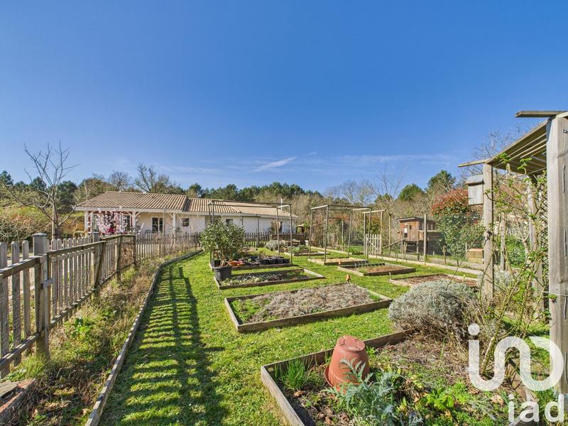 Maison - 140 m² - 7 pièces