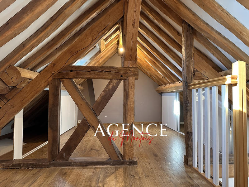 Maison - 171 m² - 8 pièces