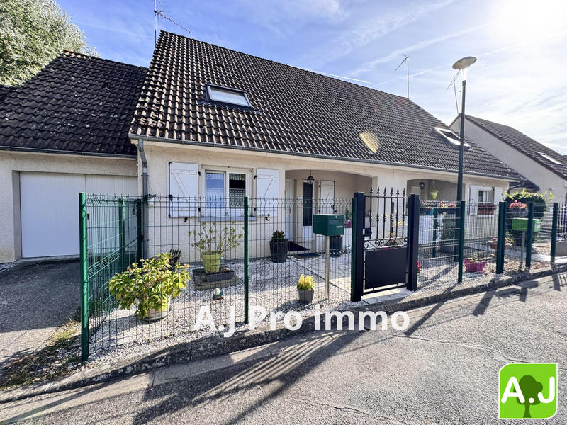 Maison - 105 m² - 5 pièces