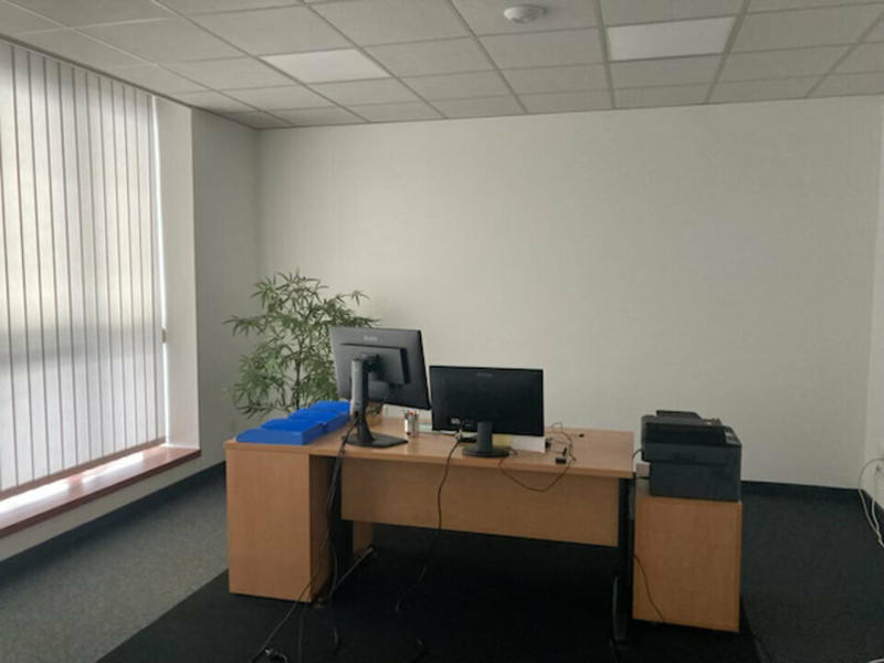 Bureau - 300 m²