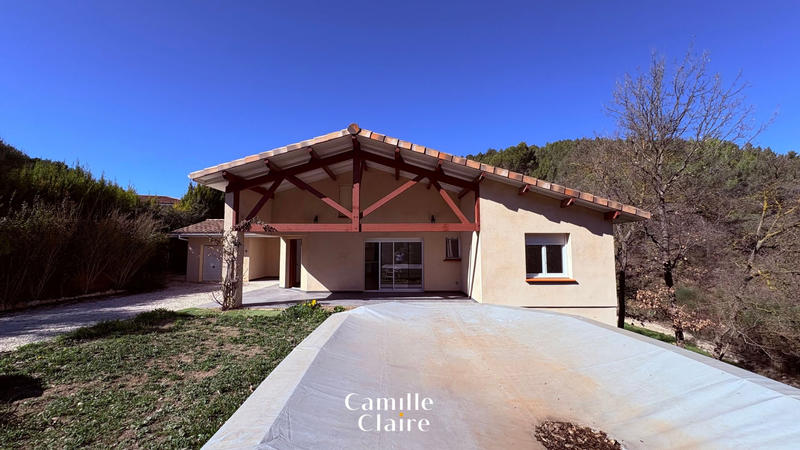 Maison - 140 m² - 6 pièces