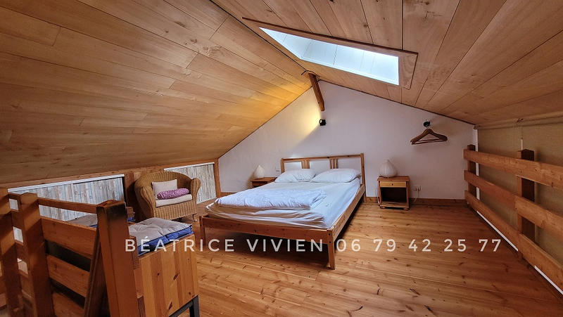 Maison - 215 m² - 7 pièces