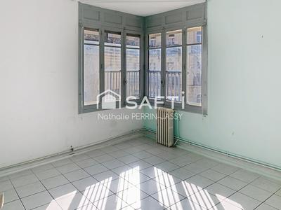 Appartement - 92 m² - 5 pièces