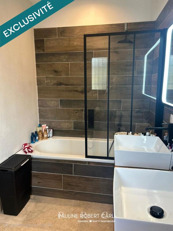 Appartement - 100 m² - 3 pièces