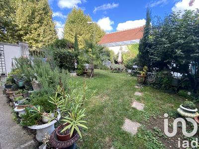 Maison - 184 m² - 8 pièces