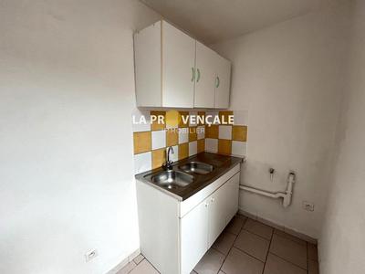 Studio - 37 m² - 1 pièce