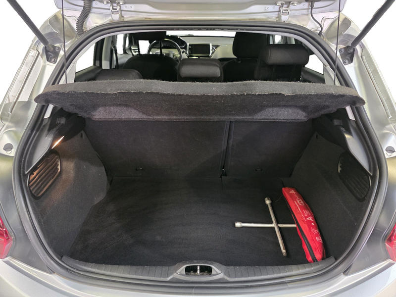 Peugeot 208 - 1.6 Blue-HDi 75 Cv Style - 4 Cv