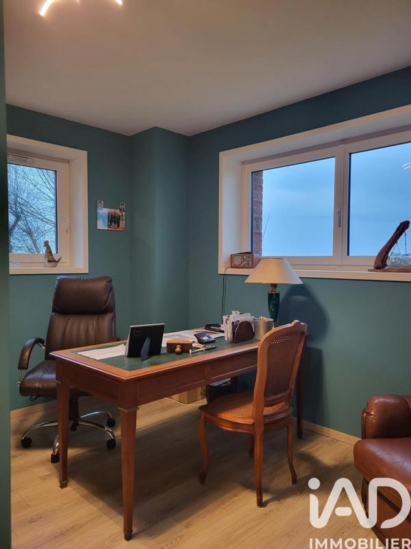 Maison - 220 m² - 8 pièces