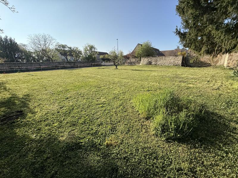 Terrain constructible - 600 m²