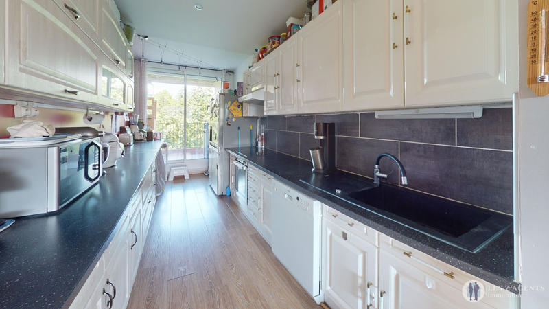 Appartement - 120 m² - 6 pièces