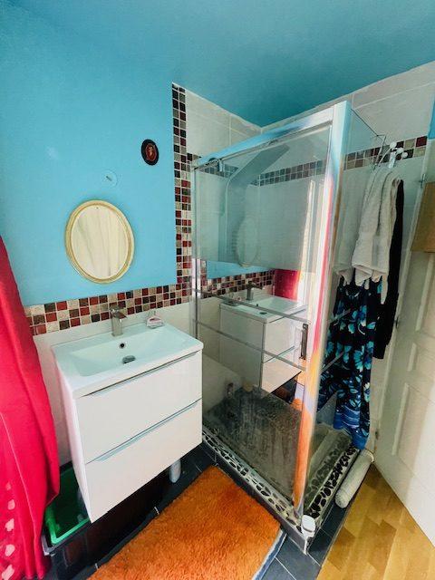 Maison - 101 m² - 7 pièces