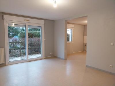 Appartement ancien - 66 m² - 3 pièces