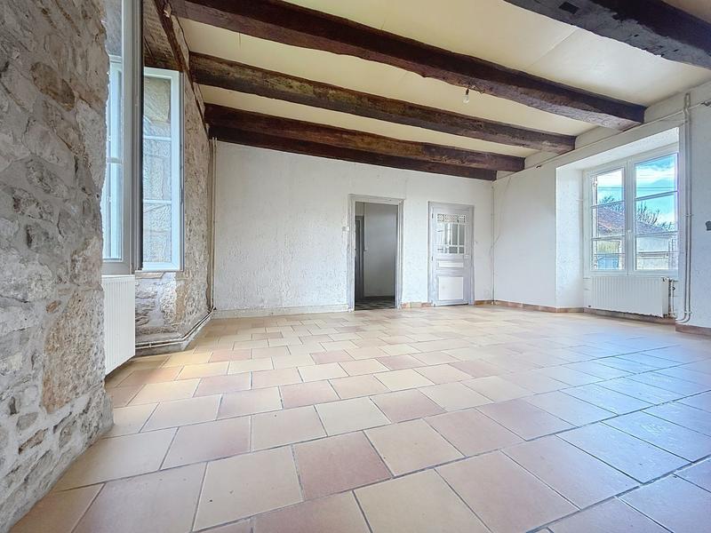 Maison - 217 m² - 6 pièces