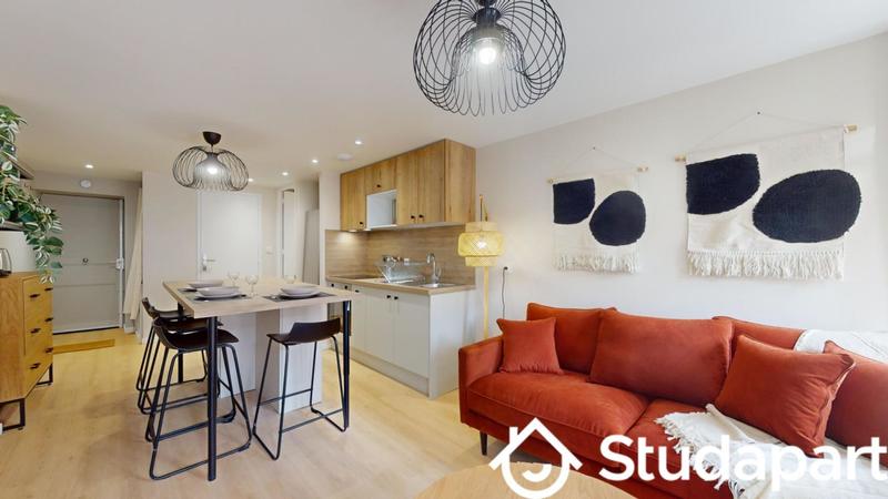 Chambre - 9 m² - 1 pièce