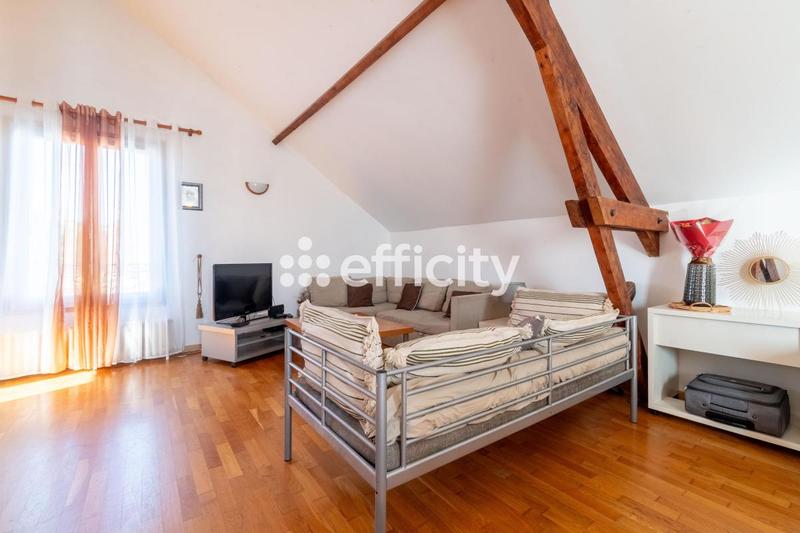 Maison - 110 m² - 6 pièces