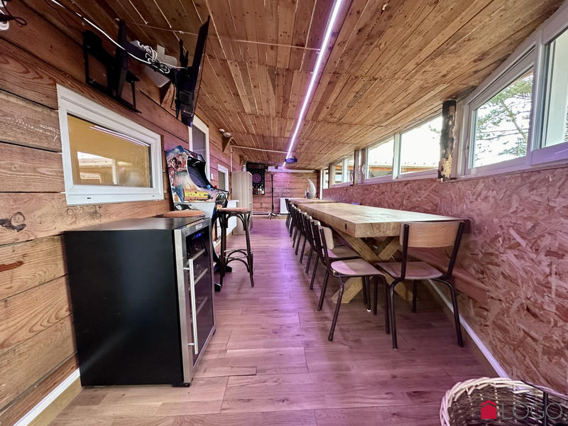 Terrain de loisirs - 3 800 m²