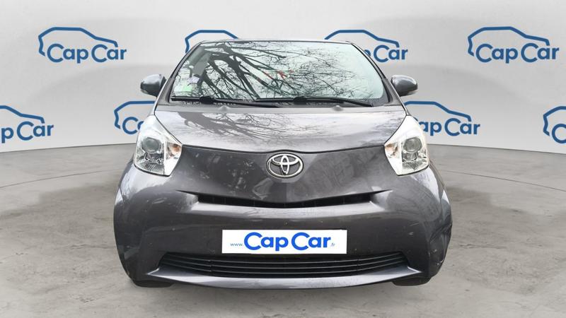 Toyota iQ 1.0 Vvt-i 68 .