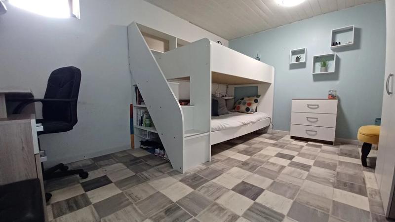 Propriété - 161 m² - 6 pièces