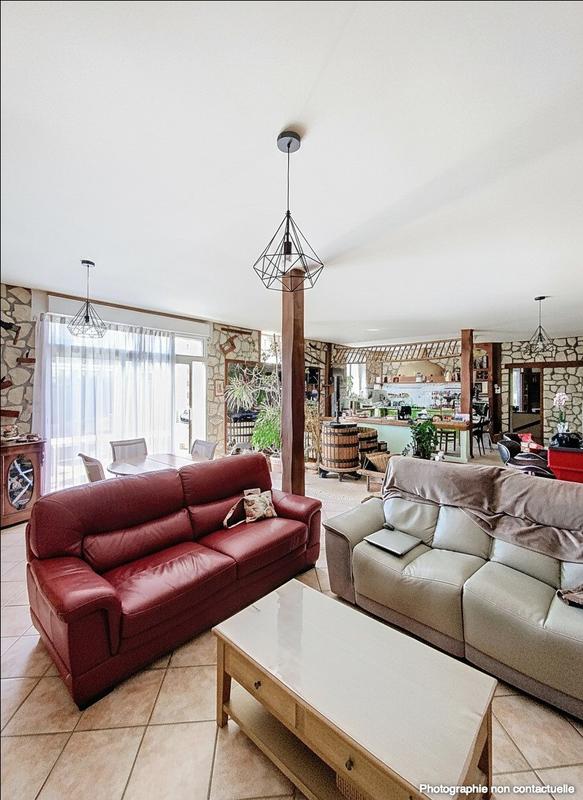 Maison ancienne - 219 m² - 7 pièces