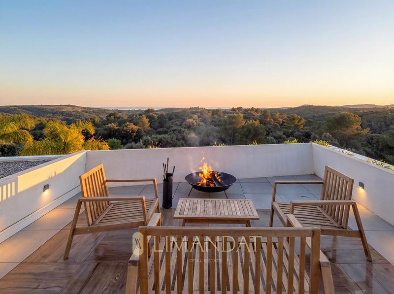 Villa - 650 m² - 17 pièces