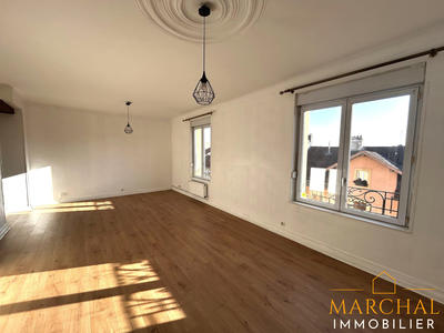 Appartement - 82 m² - 3 pièces