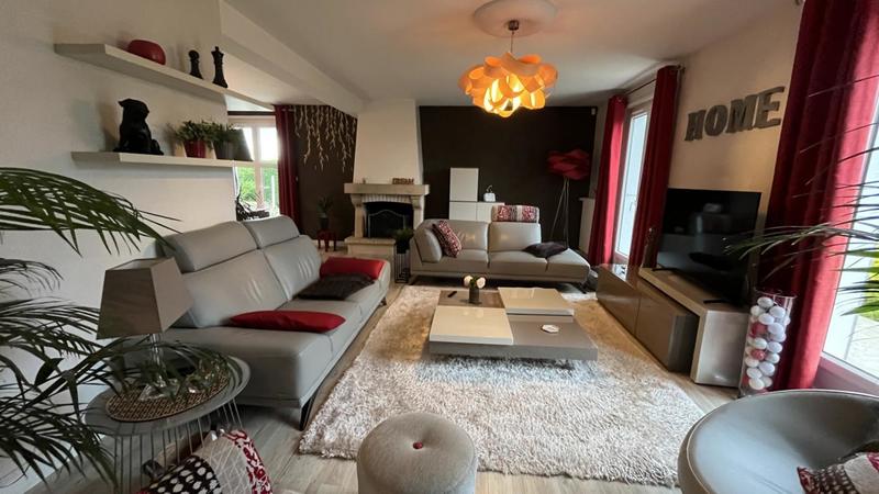 Maison - 160 m² - 5 pièces