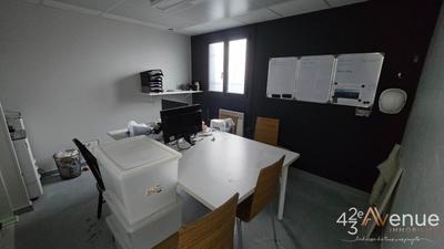 Local d'activités - 220 m²
