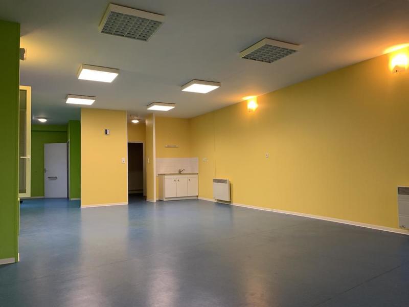 Local commercial - 73 m² - 2 pièces