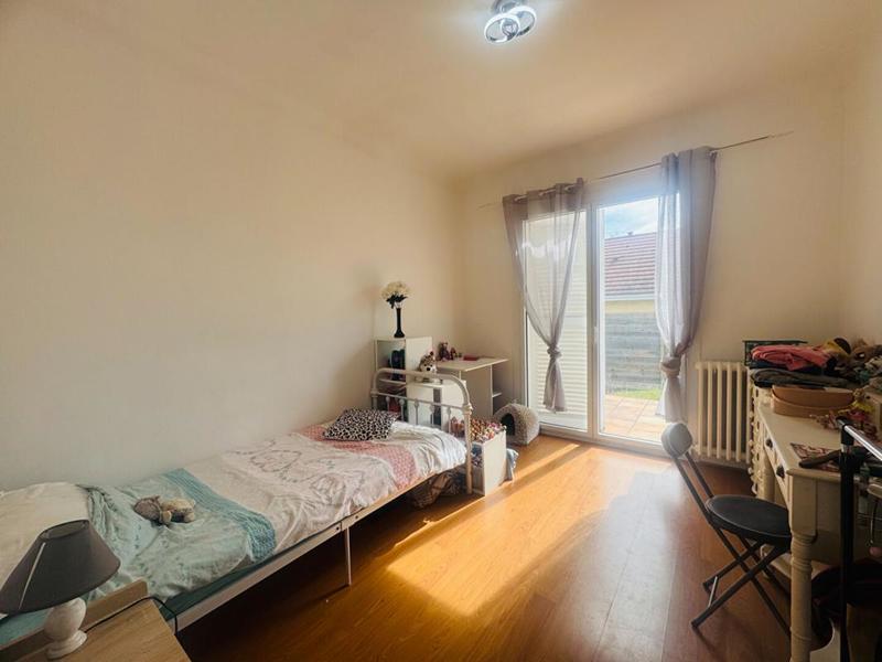 Maison - 233 m² - 6 pièces