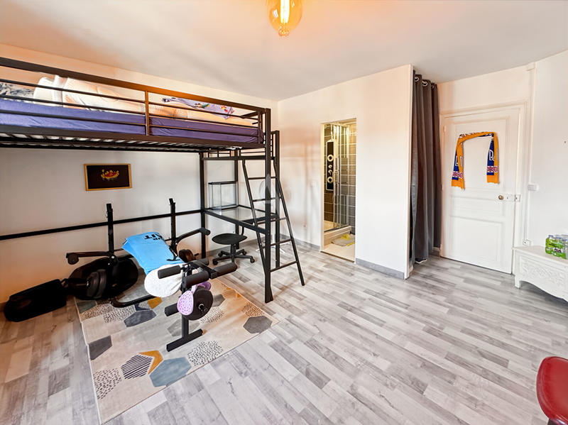 Maison - 179 m² - 6 pièces