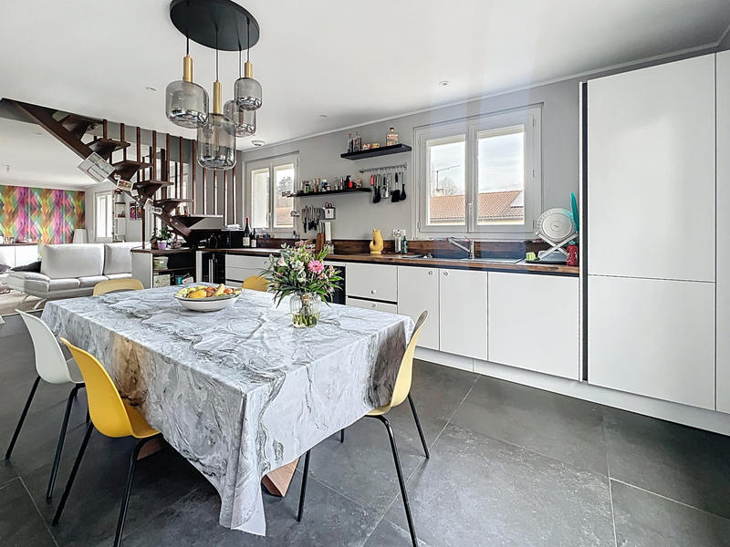 Appartement - 112 m² - 4 pièces