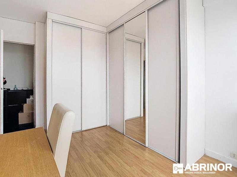 Appartement - 85 m² - 3 pièces