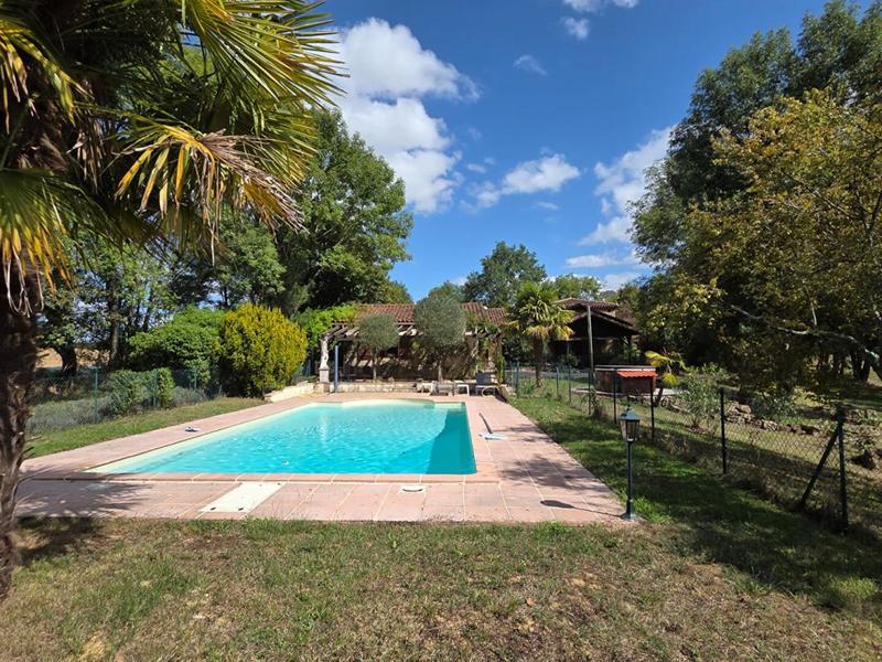 Maison - 136 m² - 4 pièces