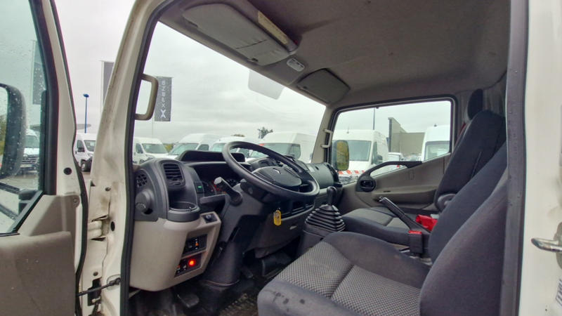 Renault-Trucks Maxity Rj Dci 130 3t5 Caisse 20 m3 + Hayon