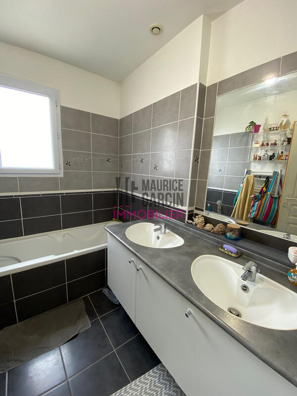 Maison - 114 m² - 5 pièces