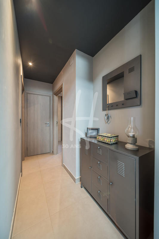 Loft - 85 m² - 4 pièces