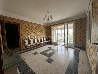 Maison traditionnelle - 160 m² - 6 pièces